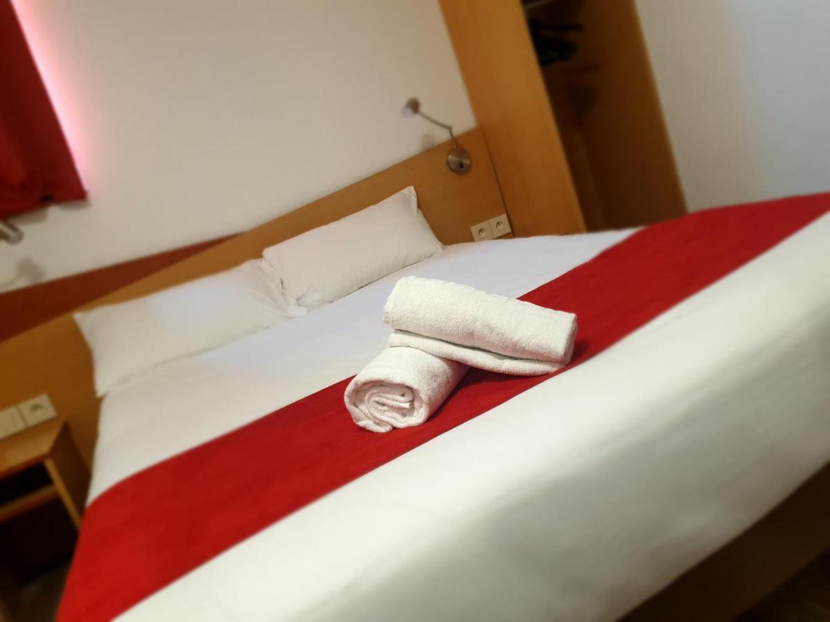 Brit Hotel Toulon - La Valette Esterno foto